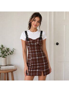 Jolie & Joy Size Large Brown Plaid Buckle Strap Layered Mini Dress w/ White Tee